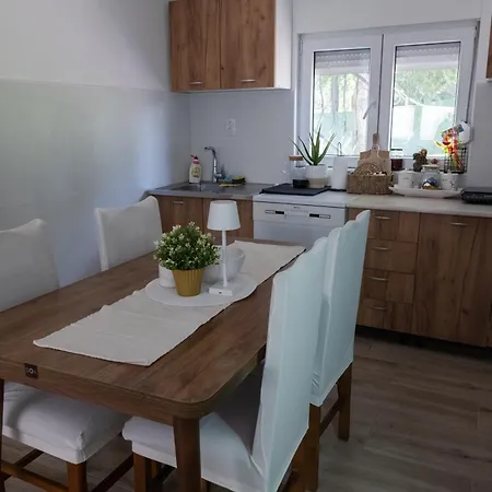 Villa Pescana Tisina Banatski Karlovac