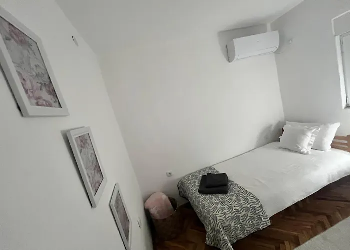 Βίλα Pescana Tisina Banatski Karlovac