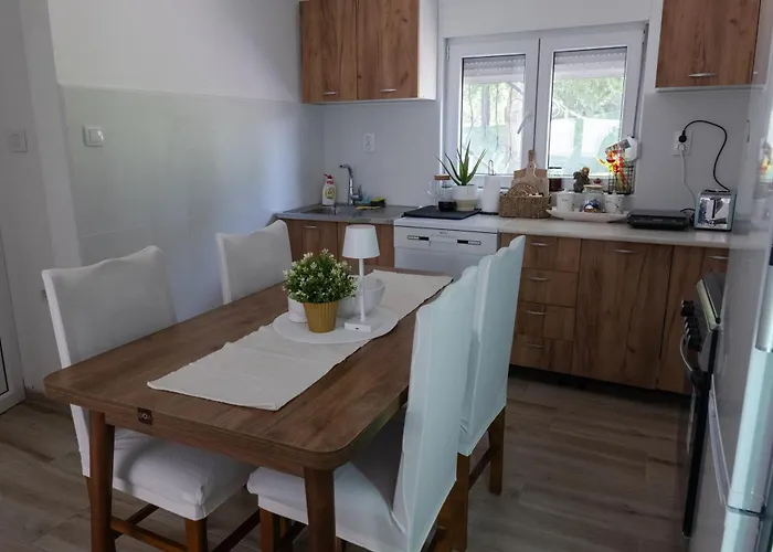 Βίλα Pescana Tisina Banatski Karlovac